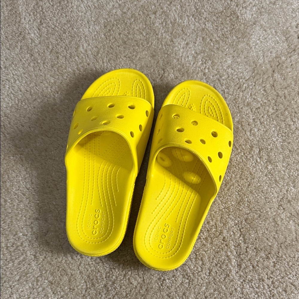 CROCS Kids Bright Yellow Slide Sandals
